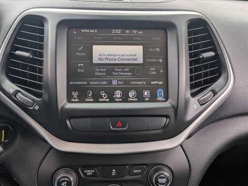 Used 2014 Jeep Cherokee Latitude image 13