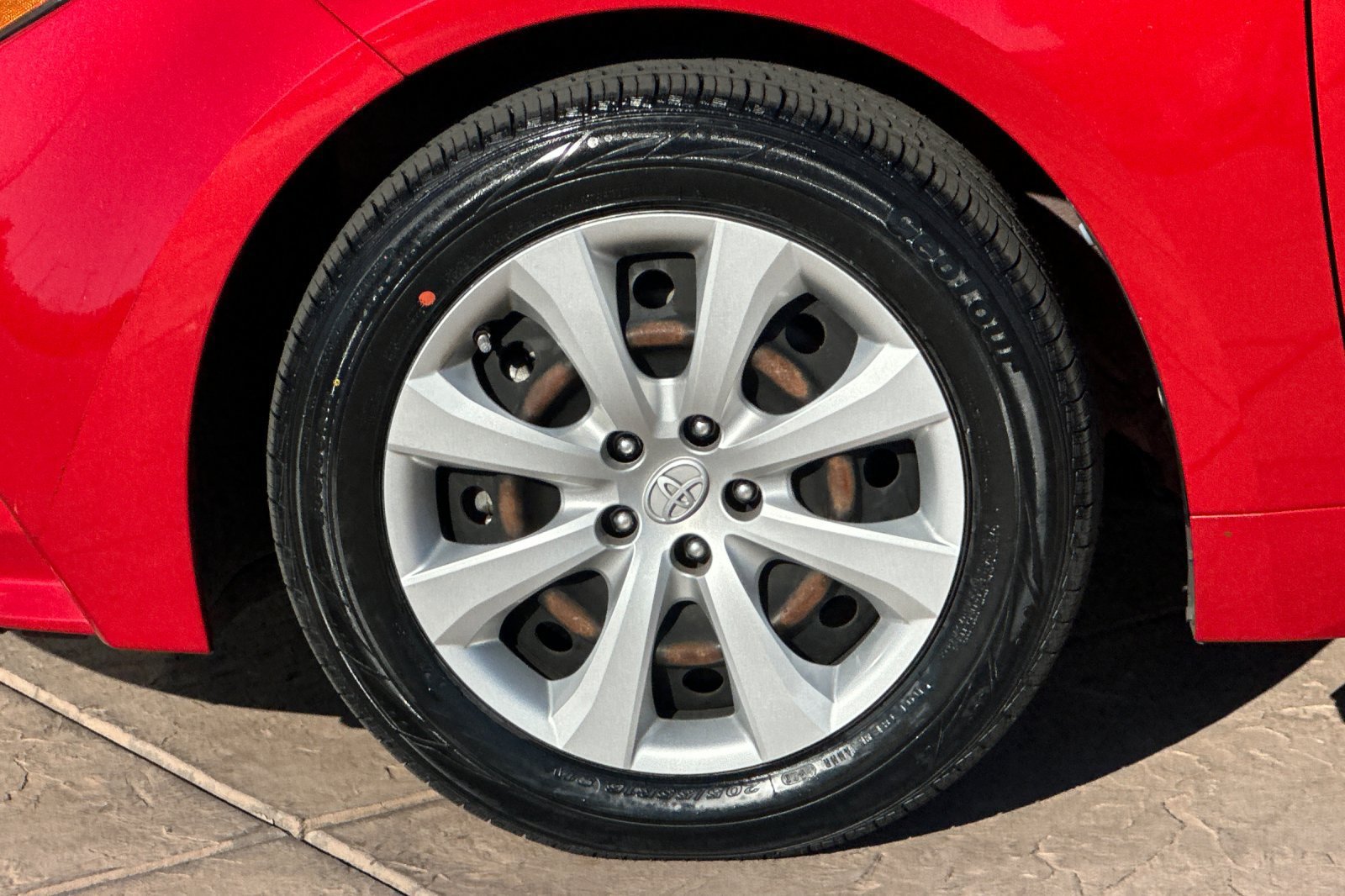Certified 2020 Toyota Corolla LE FWD image 32