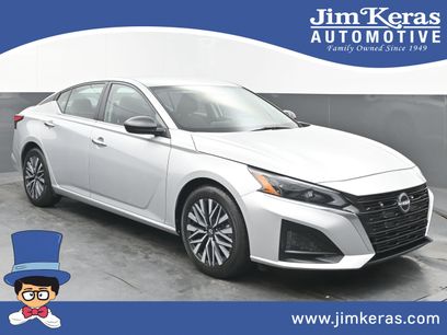 Used 2024 Nissan Altima 2.5 SV