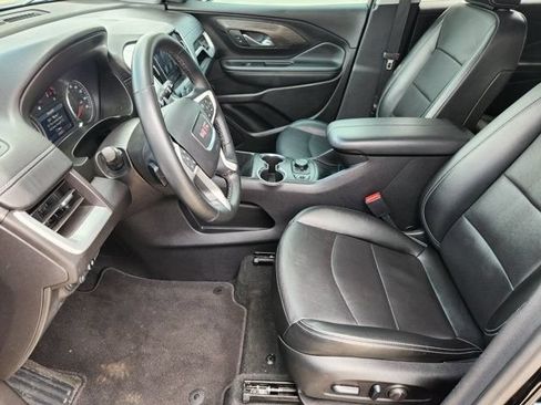 Used 2024 GMC Terrain SLT FWD image 11