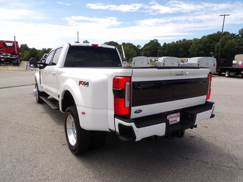Used 2026 Ford F450 Platinum AWD/4WD image 5