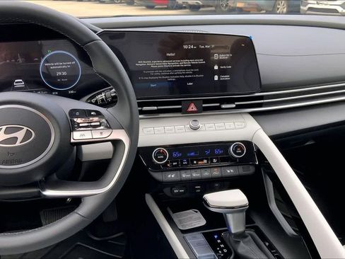 New 2026 Hyundai Elantra Limited FWD image 6