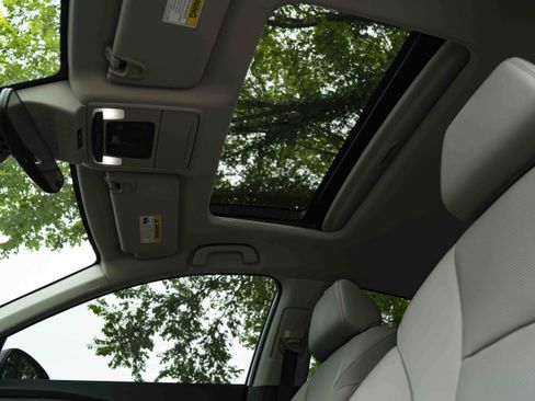 Used 2025 Honda Accord Touring image 36