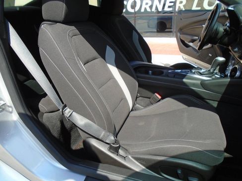 Used 2018 Chevrolet Camaro LT w/ Redline Edition RWD image 12