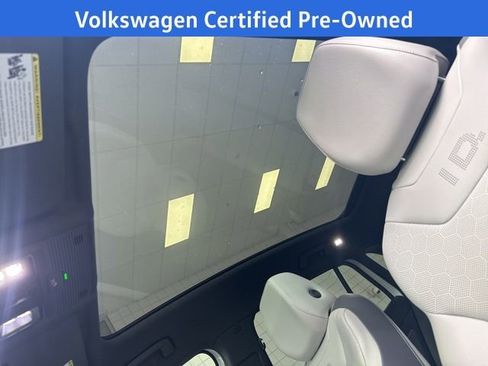 Certified 2021 Volkswagen ID.4 Pro S w/ Gradient Package image 26