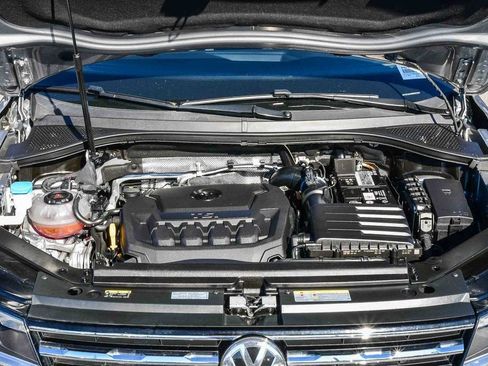 Used 2021 Volkswagen Tiguan S image 30