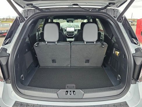 New 2026 Ford Explorer ST image 28