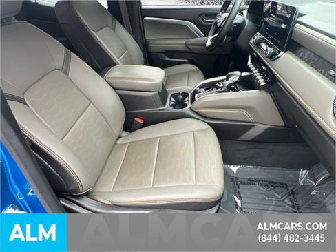 Used 2023 Chevrolet Colorado ZR2 w/ ZR2 Convenience Package III image 17