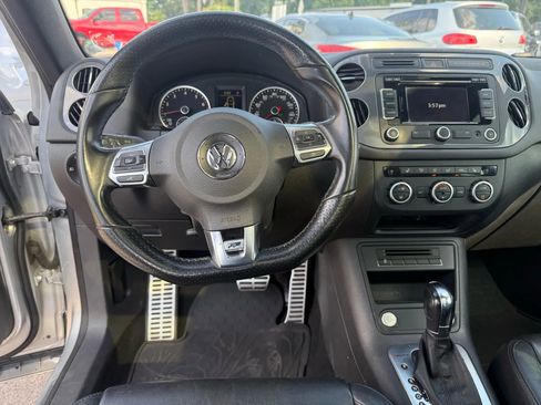 Used 2014 Volkswagen Tiguan R-Line image 16