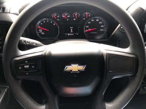 Used 2021 Chevrolet Silverado 1500 Custom image 32