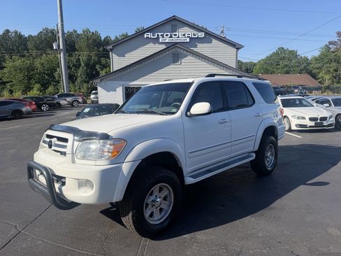 Used 2005 Toyota Sequoia Limited RWD image 1