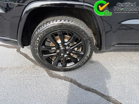 Used 2019 Jeep Grand Cherokee Altitude RWD image 18