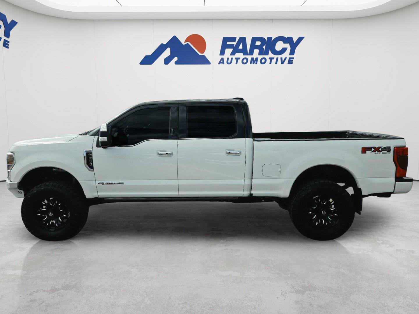 Used 2022 Ford F350 Platinum AWD/4WD image 9