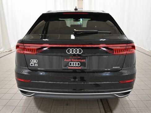 Used 2022 Audi Q8 Premium Plus w/ Premium Plus Package image 12
