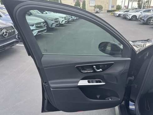 Used 2026 Mercedes-Benz GLC 300 image 14
