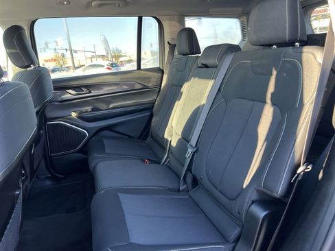 Used 2021 Jeep Grand Cherokee L Laredo w/ Luxury Tech Group I image 23