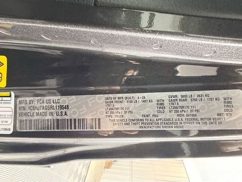 Used 2024 Jeep Gladiator Sport AWD/4WD image 29