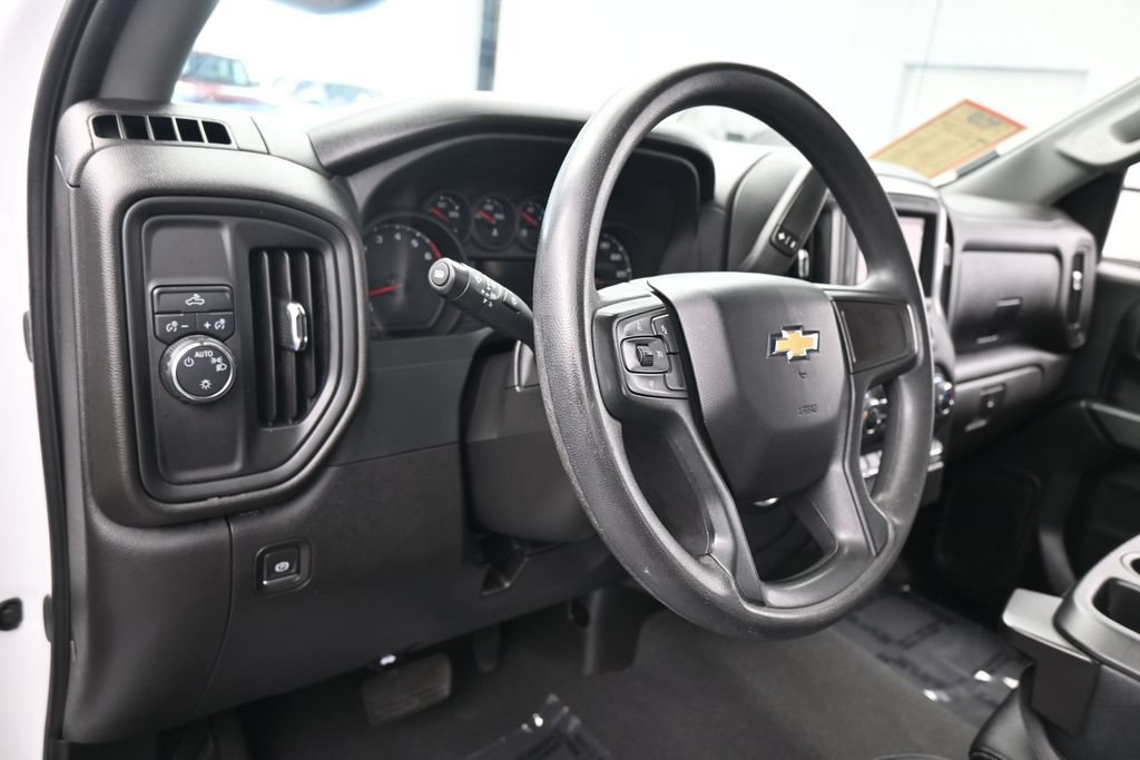 Used 2024 Chevrolet Silverado 1500 Custom RWD image 15