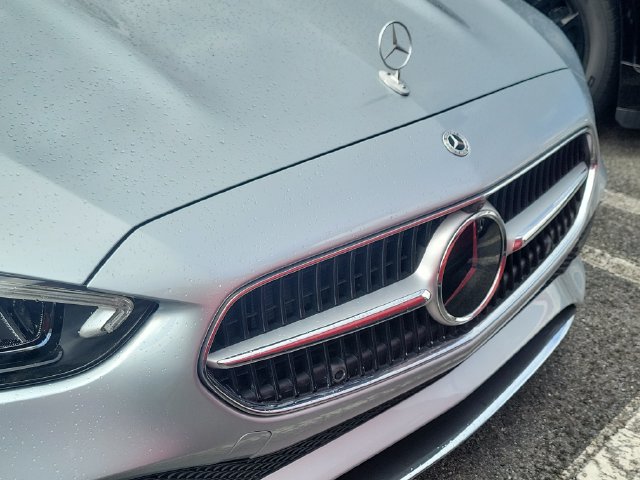 Used 2022 Mercedes-Benz C 300 Sedan image 3
