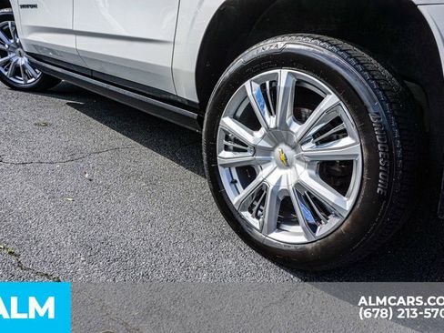 Used 2022 Chevrolet Suburban High Country image 16