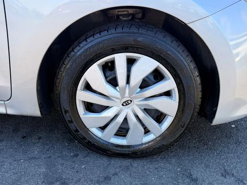 Used 2019 Kia Rio S image 28