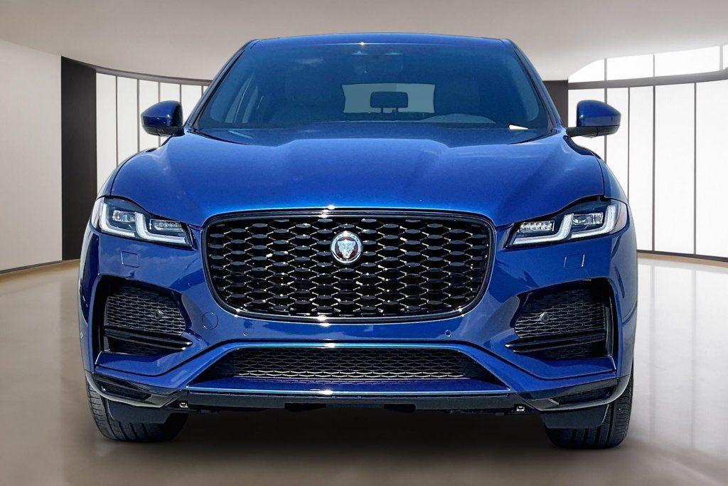 Used 2022 Jaguar F-PACE S AWD/4WD image 2