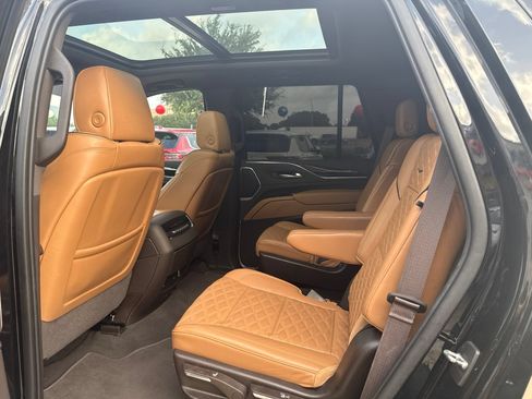 Used 2022 Cadillac Escalade Sport w/ Touring Package AWD/4WD image 5