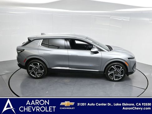 New 2026 Chevrolet Equinox EV LT image 44