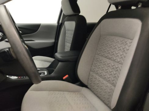 Used 2022 Chevrolet Equinox LT image 17