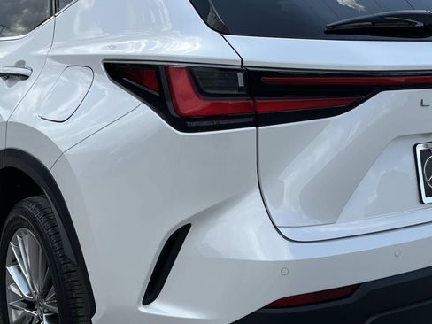 Used 2025 Lexus NX 350h AWD w/ Premium Package image 10