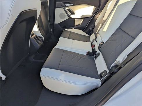 Used 2026 BMW X1 xDrive28i w/ Technology Package AWD/4WD image 14
