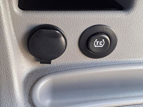 Used 2004 Chevrolet Malibu LT image 21