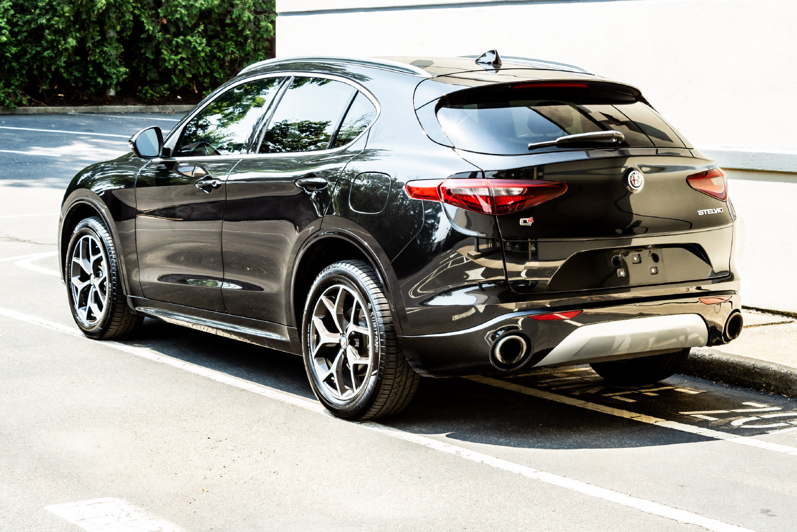 Used 2021 Alfa Romeo Stelvio Ti AWD/4WD image 6