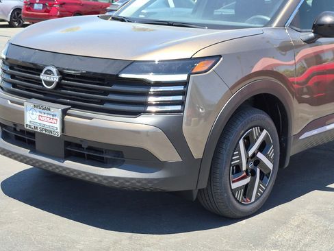 New 2026 Nissan Kicks SV FWD image 7