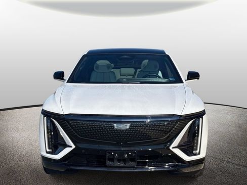 Used 2024 Cadillac Lyriq Sport AWD/4WD image 5