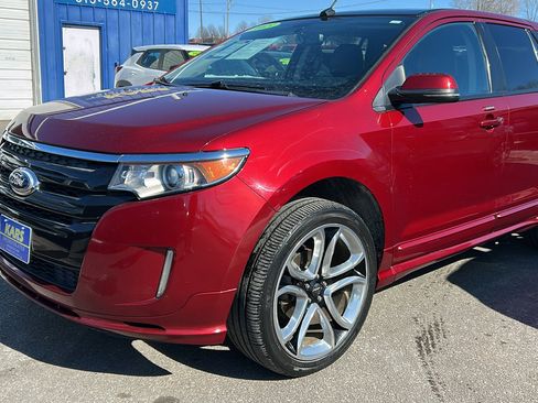 Used 2013 Ford Edge Sport w/ Driver Entry Pkg image 2