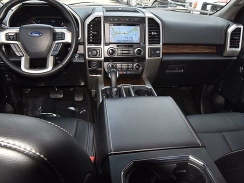 Used 2019 Ford F150 Lariat w/ Equipment Group 502A Luxury image 16