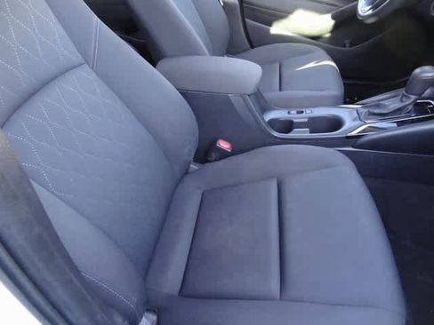 Used 2023 Toyota Corolla LE image 19