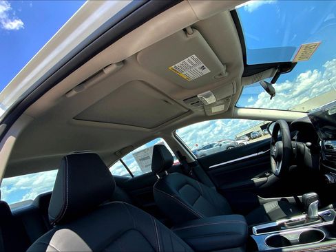 New 2025 Nissan Altima 2.5 SR w/ SR Premium Package image 14