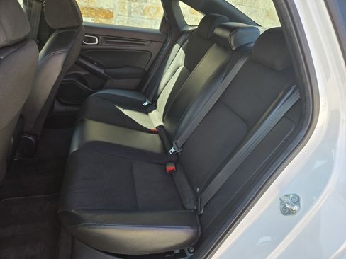 Used 2024 Honda Civic Sport image 7