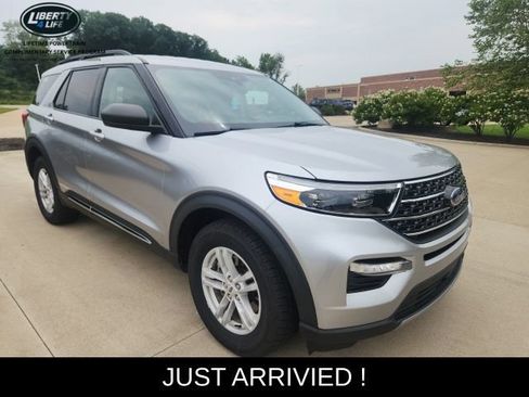 Used 2021 Ford Explorer XLT w/ Equipment Group 202A AWD/4WD image 1