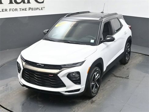 Used 2023 Chevrolet TrailBlazer RS w/ Sun and Liftgate Package image 45