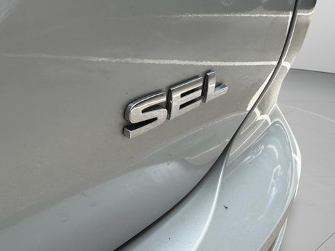 Used 2023 Mitsubishi Outlander SEL FWD image 42