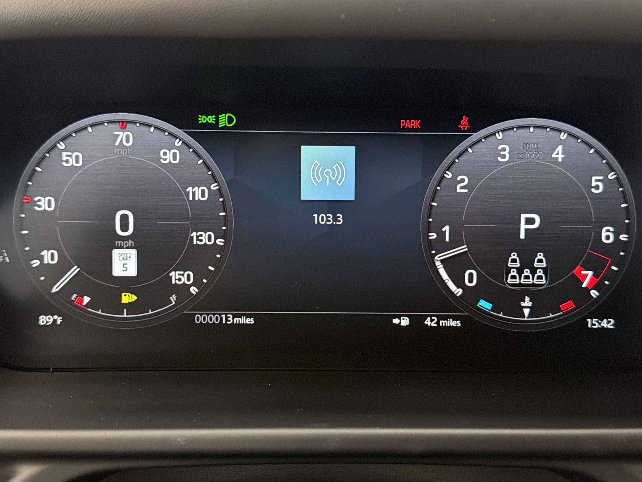 New 2026 Land Rover Defender 130 X-Dynamic SE AWD/4WD image 23