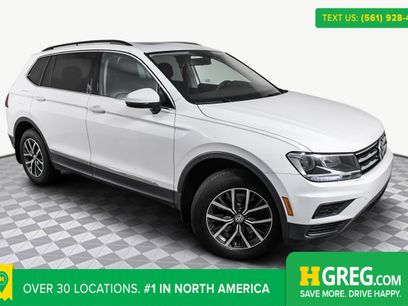 Used 2020 Volkswagen Tiguan SE w/ Panoramic Sunroof Package