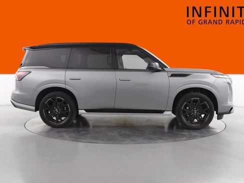 Used 2026 INFINITI QX80 4WD image 2
