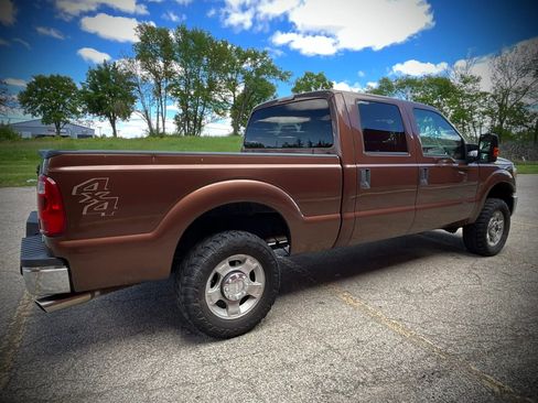 Used 2012 Ford F250 XLT AWD/4WD image 5