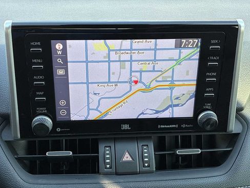 Used 2020 Toyota RAV4 Limited AWD/4WD image 19
