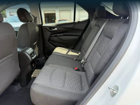 Used 2021 Chevrolet Equinox LT FWD image 21