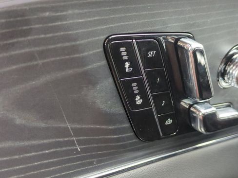 Used 2024 Cadillac Lyriq Luxury image 26